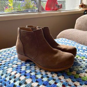 Dansko Barbara Boots, Size 42